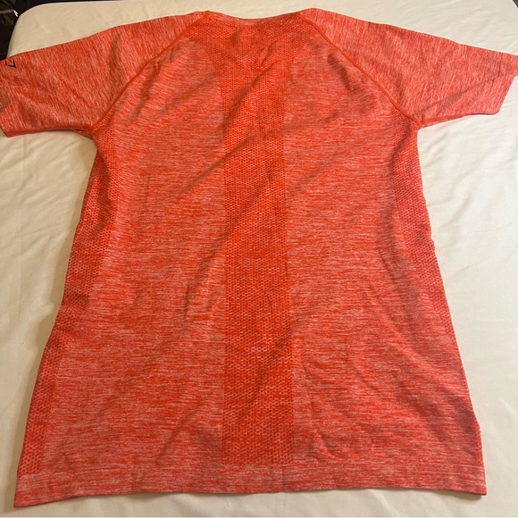 Gymshark Seamless Training T Shirt Coral Orange Men’s Medium - Picture 2 of 5